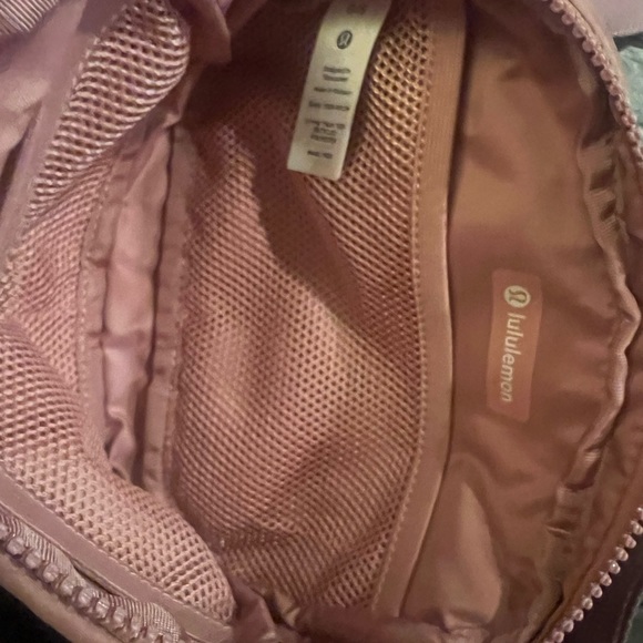 Lululemon belt bag | pink - Picture 8 of 13